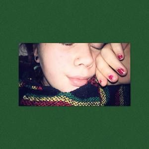 Meet your Posher, Adara